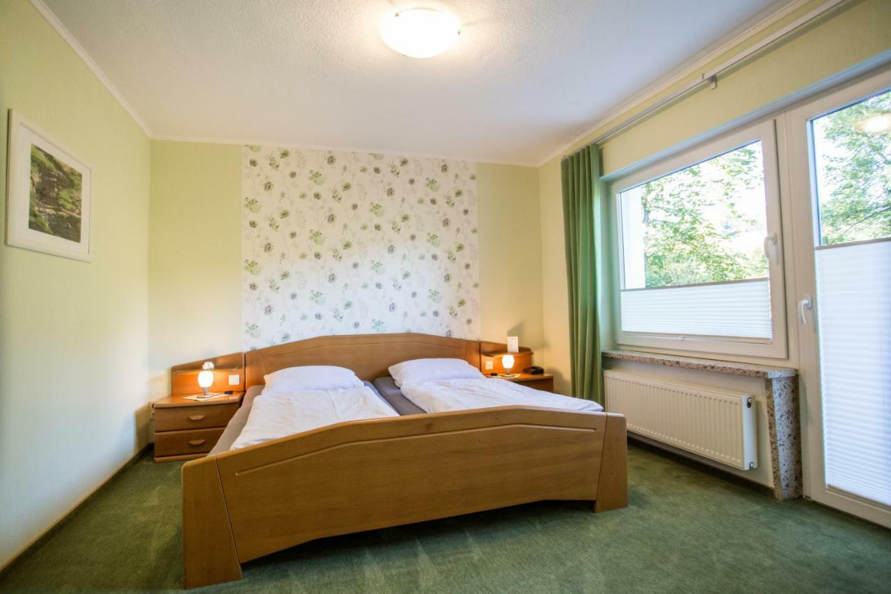 Pension Haus Am Walde Schmallenberg Exteriör bild