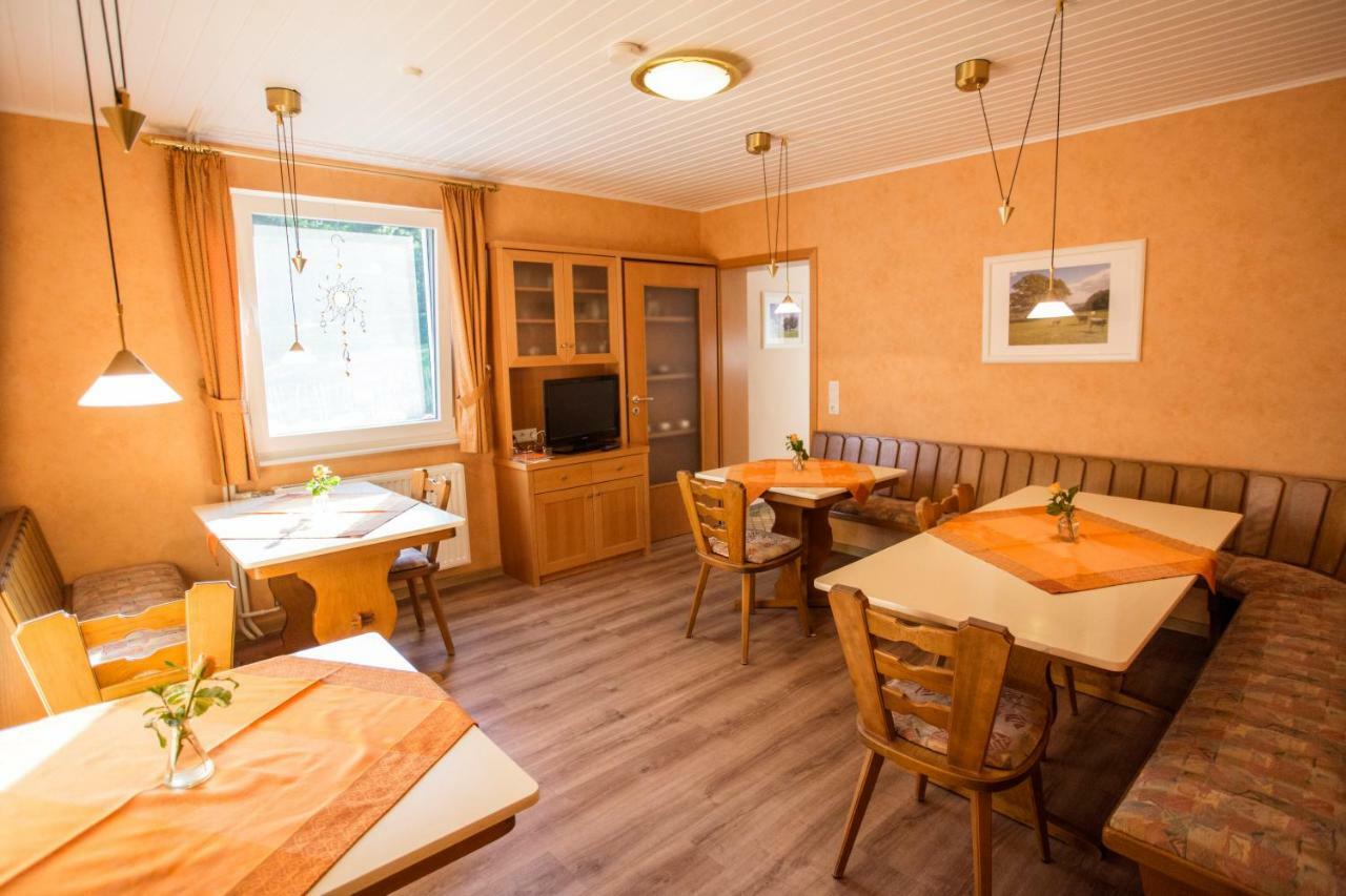 Pension Haus Am Walde Schmallenberg Exteriör bild